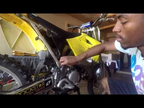 How to remove the motor from a dirt bike Part 1 (2007 RM125)