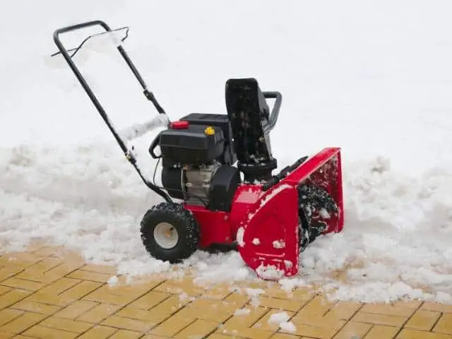 Snowblower Surging and Backfiring? Here’s What to Do