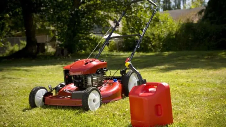 How To Troubleshoot a Lawnmower That Only Runs on Choke