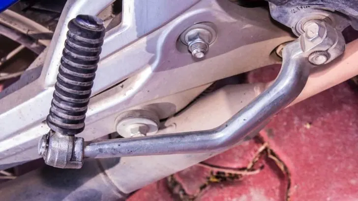 4 Stroke Kick Start Stuck: 8 Causes and Fixes