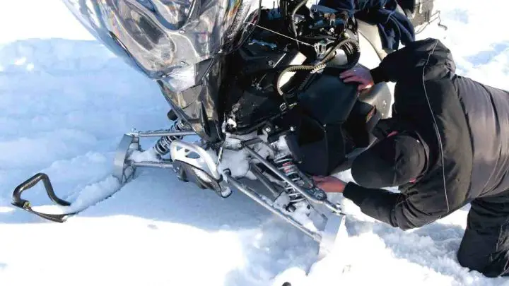 How to Unseize a Snowmobile Engine (7 Steps)