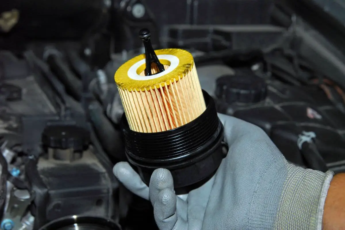 How To Change a Polaris RZR Fuel Filter (8 Steps) – Crankfix.com