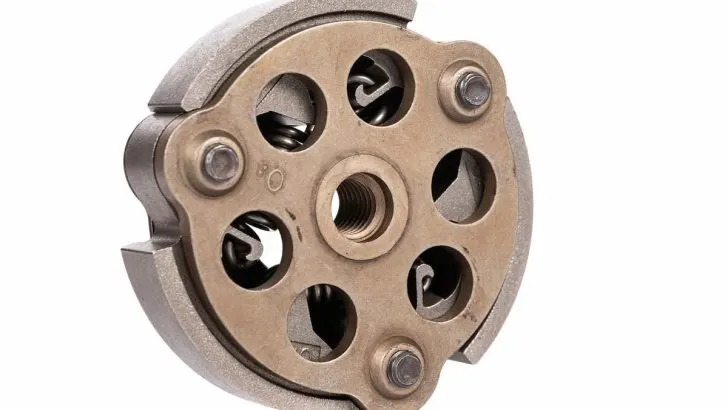 Chainsaw Clutch Slipping: 6 Causes and Fixes