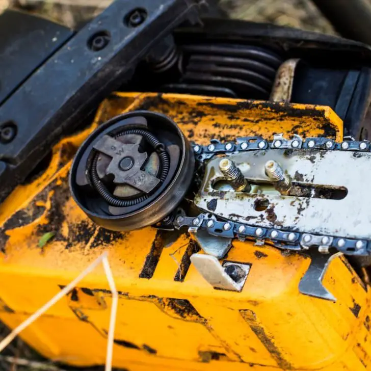 Chainsaw Throttle Not Working? 3 Causes and Fixes