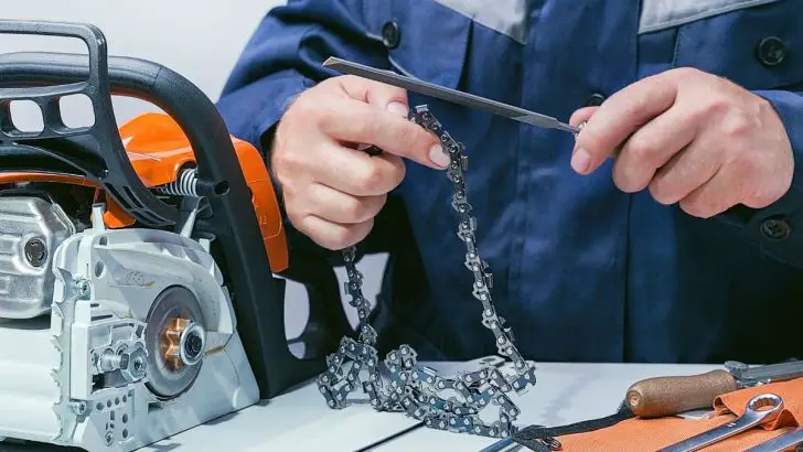 How To Adjust a Squeaky Chainsaw: Complete Guide