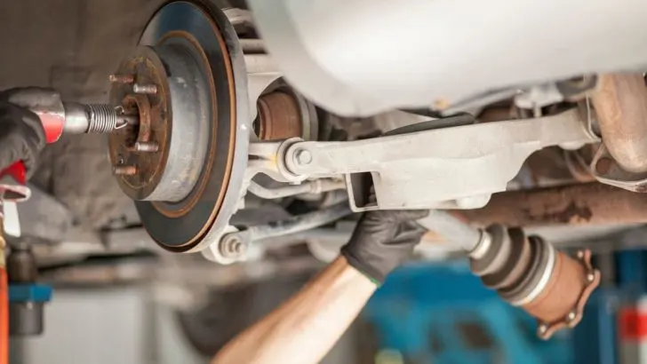 How To Fix the Rear Axle on a Polaris Ranger