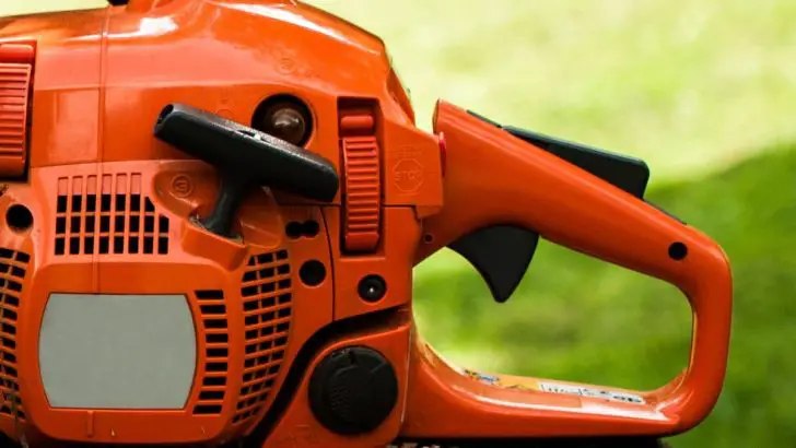 Stihl Chainsaw Trigger Won’t Rev Up: 4 Causes and Fixes