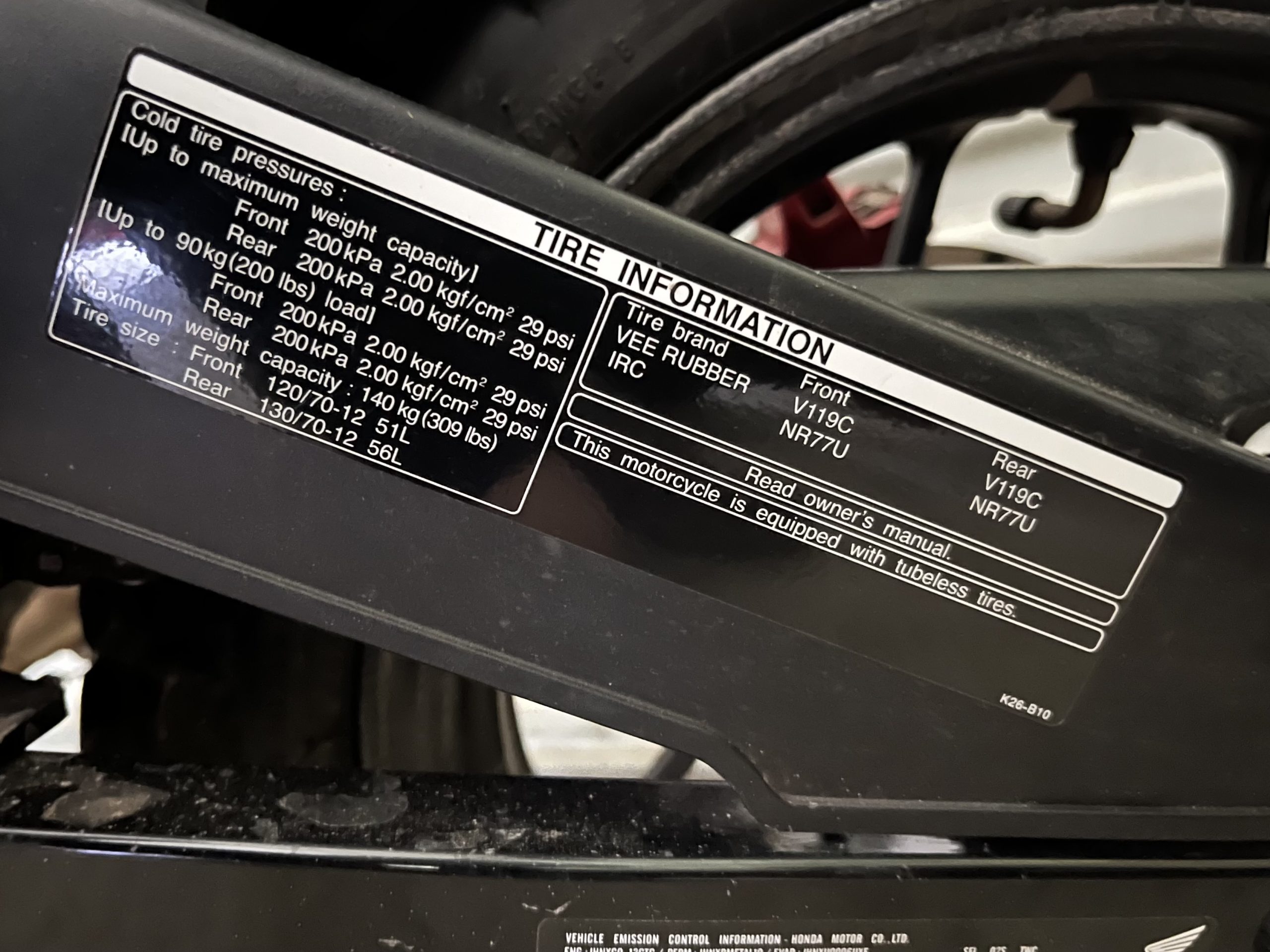 grom tire pressure